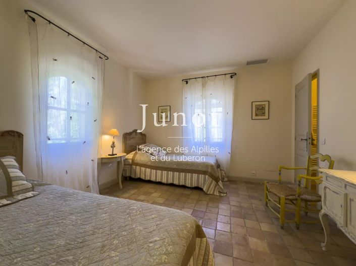 Image No.20-4 Bed House for sale