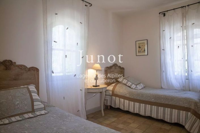 Image No.21-4 Bed House for sale