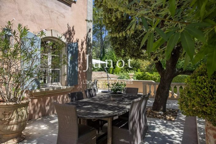 Image No.40-4 Bed House for sale