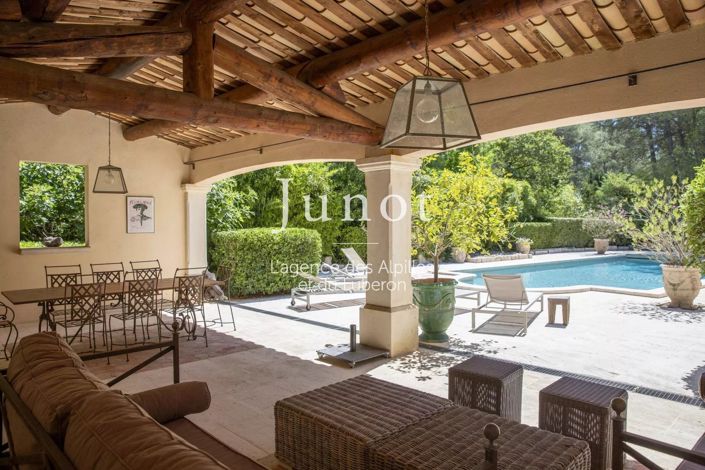 Image No.6-4 Bed House for sale