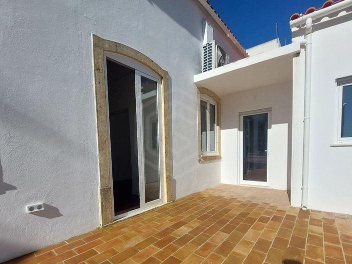 Image No.28-4 Bed House for sale