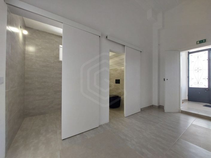 Image No.32-4 Bed House for sale
