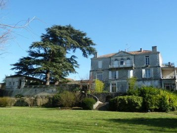 1 - Gond-Pontouvre, Apartment