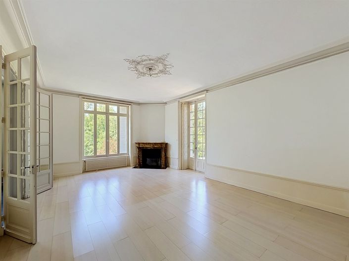 Image No.3-4 Bed Apartment for sale