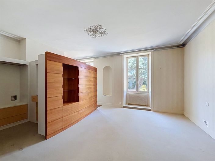 Image No.9-4 Bed Apartment for sale