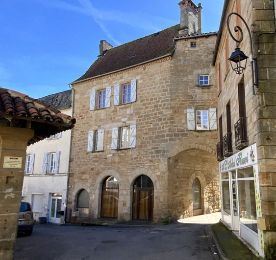 Image No.2-Propriété de 4 chambres à vendre à Lacapelle-Marival