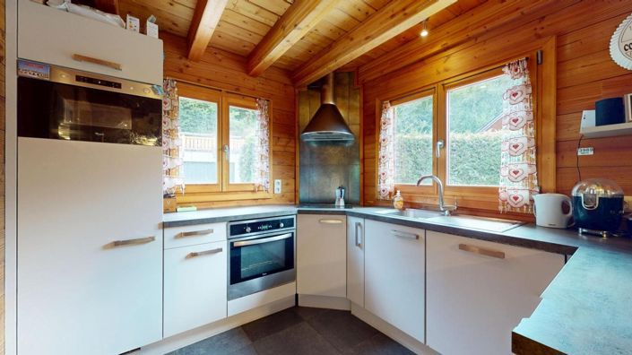 Image No.3-3 Bed Property for sale