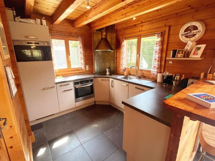Image No.5-3 Bed Property for sale