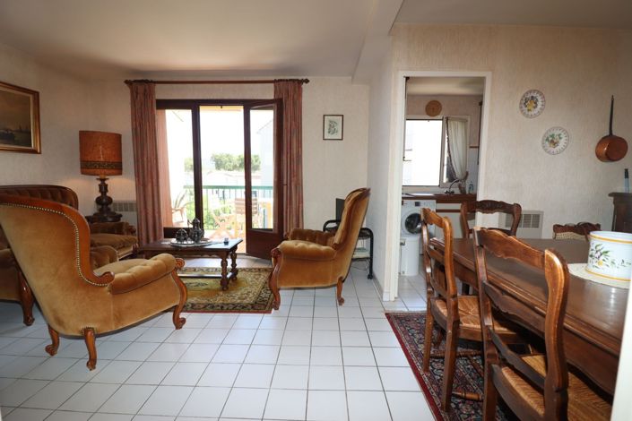Image No.8-2 Bed Apartment for sale