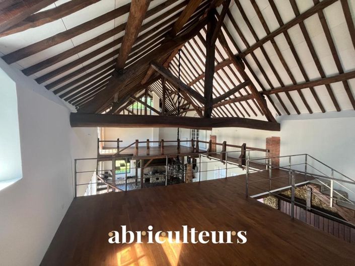 Image No.10-5 Bed House for sale