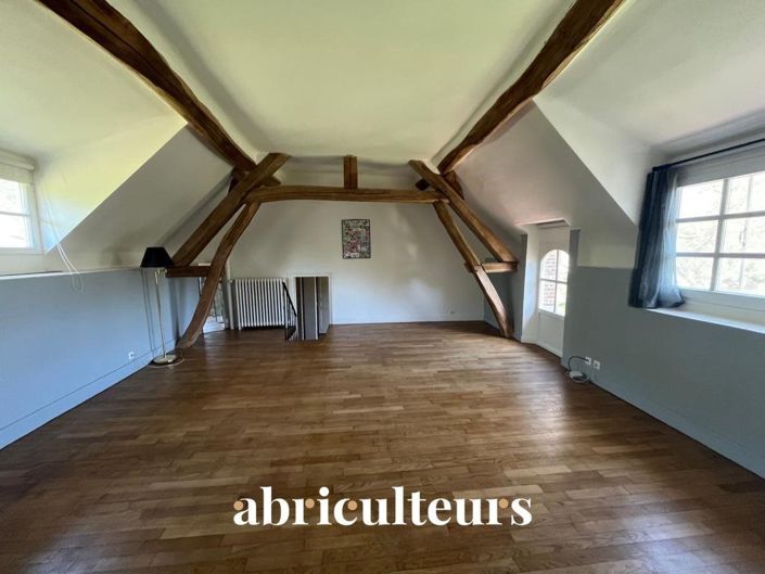 Image No.21-5 Bed House for sale