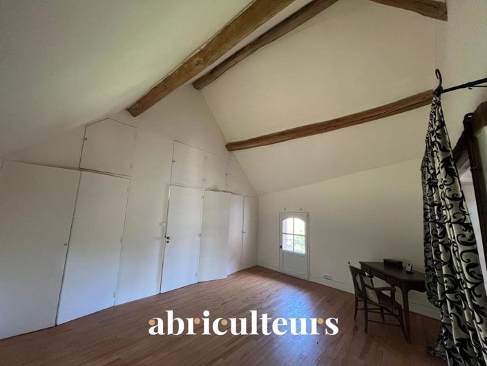 Image No.23-5 Bed House for sale