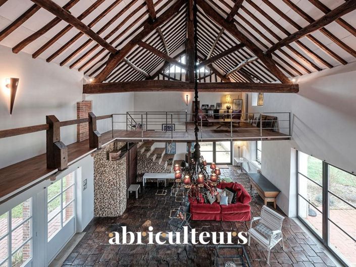 Image No.8-5 Bed House for sale