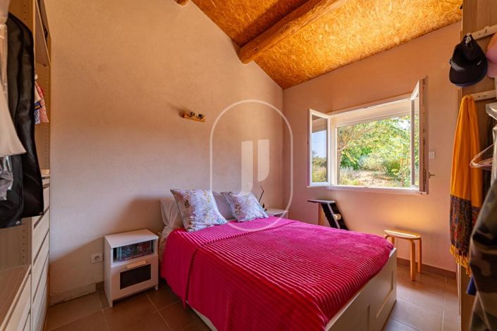 Image No.9-3 Bed House for sale
