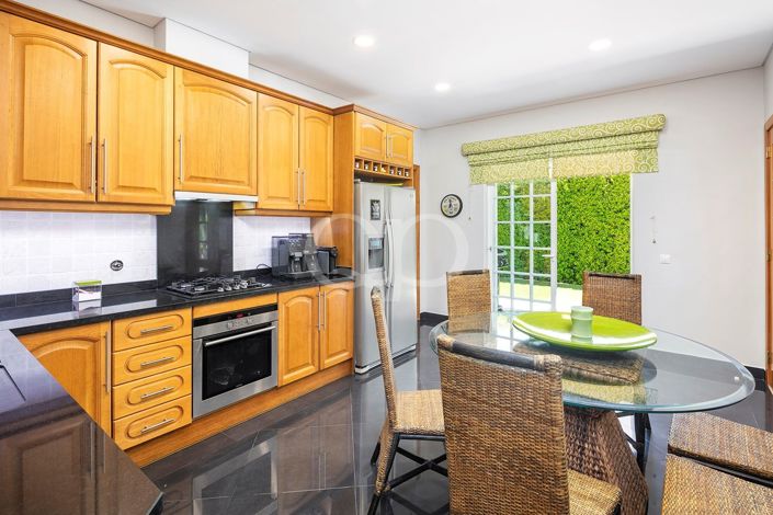 Image No.19-4 Bed House for sale