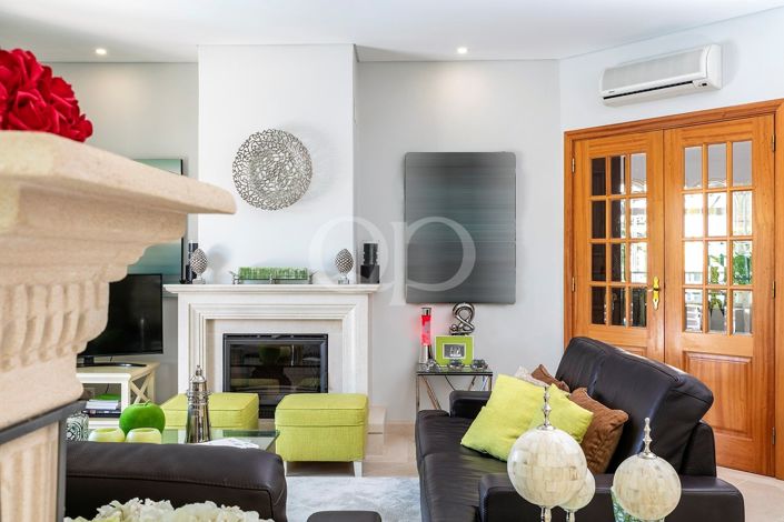 Image No.34-4 Bed House for sale