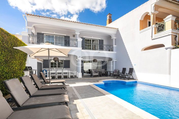Renovated Townhouse in Encosta do Lobo, Algarve