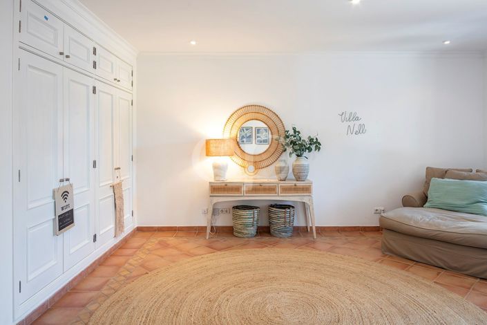 Image No.24-4 Bed House for sale