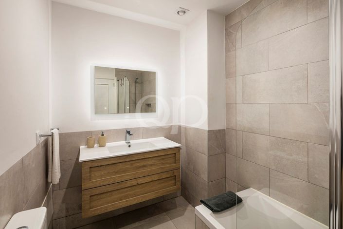 Image No.30-4 Bed House for sale