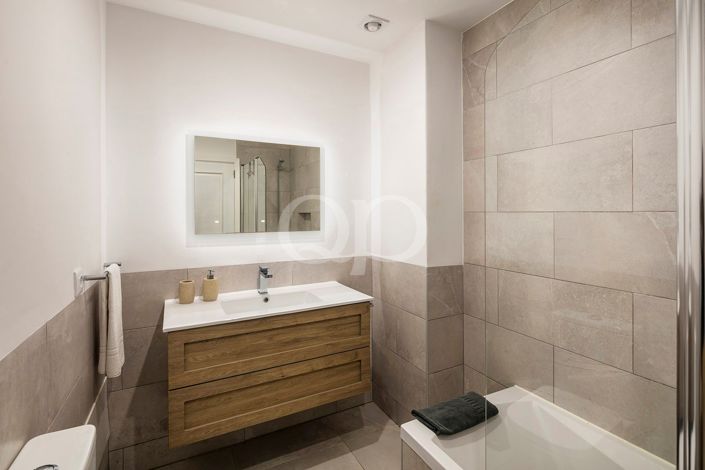 Image No.30-4 Bed House for sale
