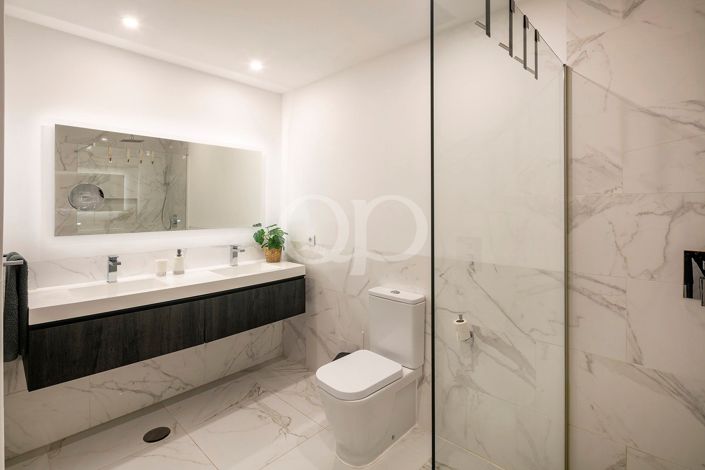 Image No.32-4 Bed House for sale
