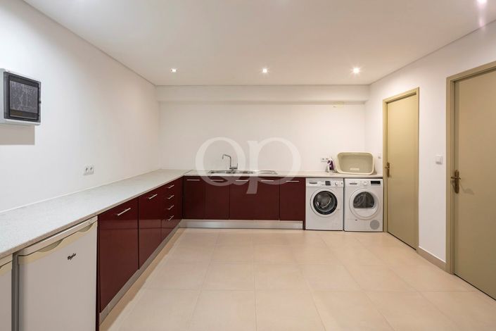 Image No.33-4 Bed House for sale