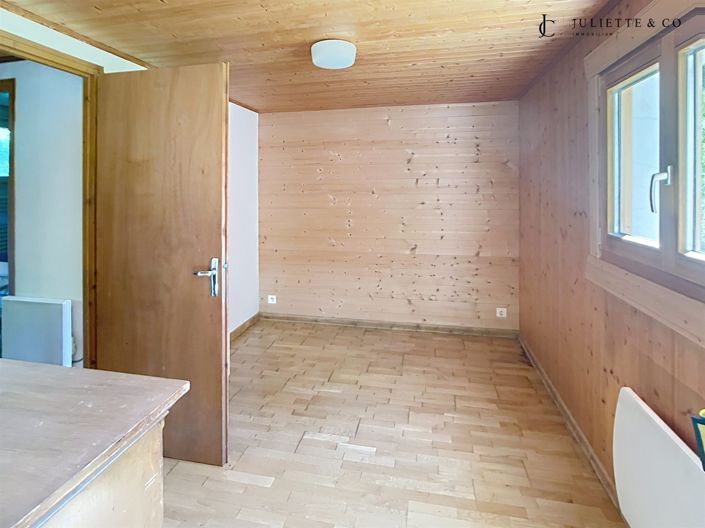 Image No.13-2 Bed House for sale