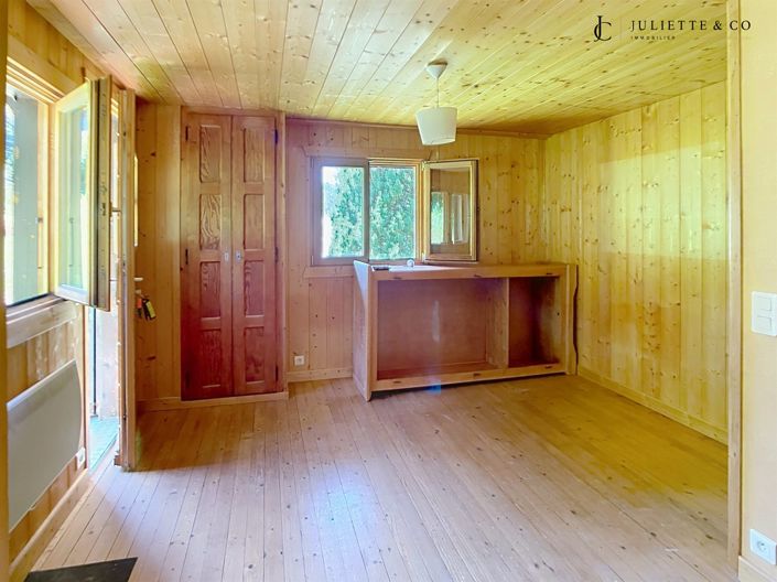 Image No.18-2 Bed House for sale