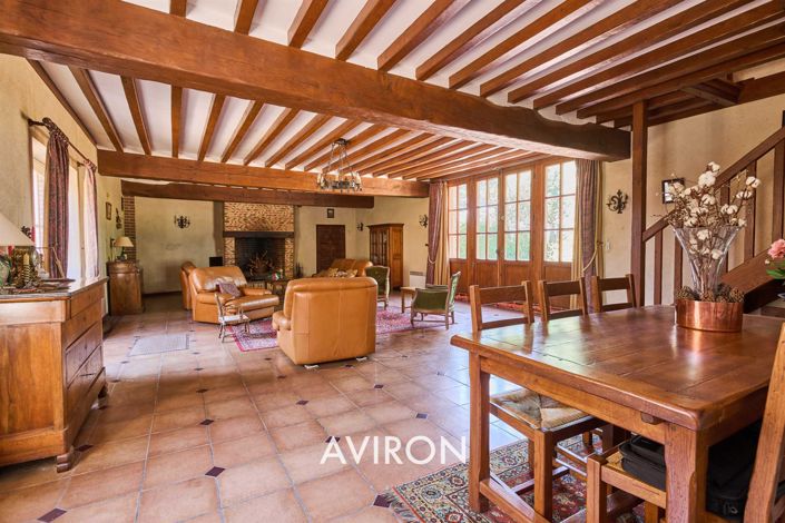 Image No.18-5 Bed House for sale