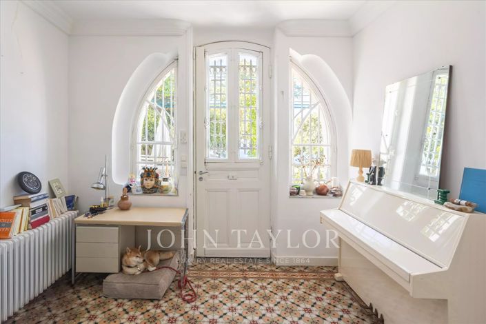 Image No.4-4 Bed House for sale