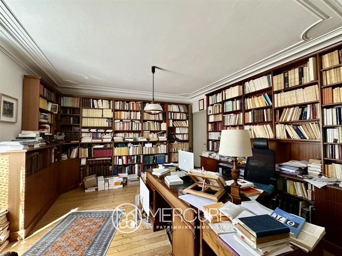 Image No.10-9 Bed House for sale