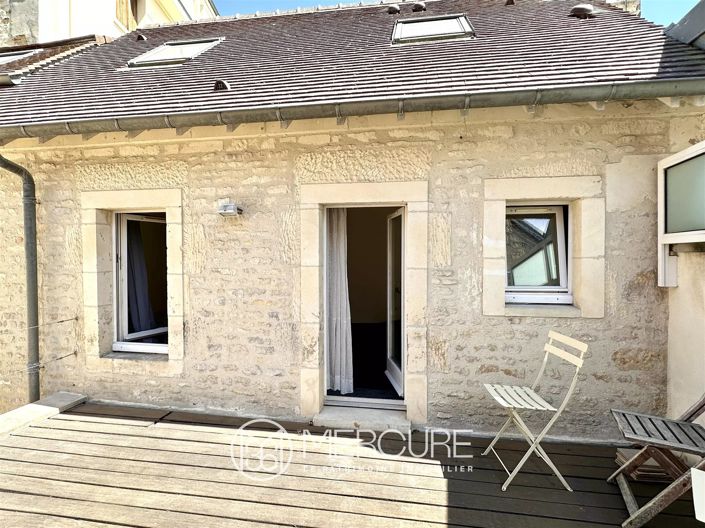 Image No.8-5 Bed House for sale