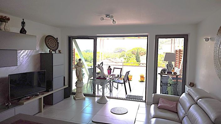 Image No.4-Appartement de 2 chambres à vendre à Le Lavandou