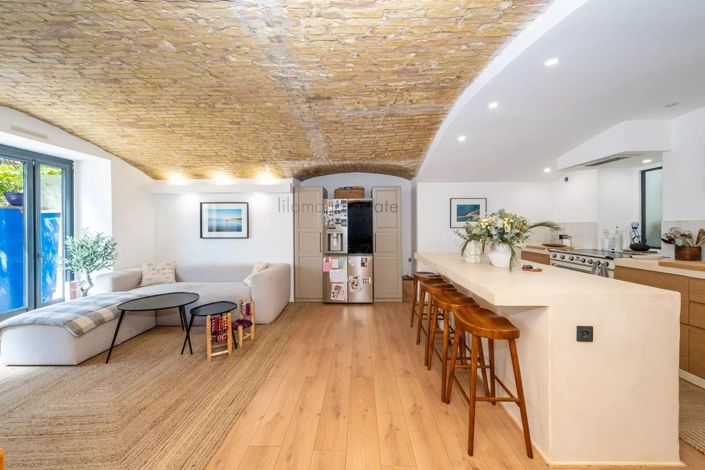 Image No.8-3 Bed Apartment for sale