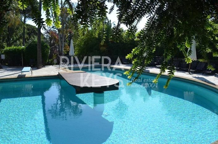 Image No.10-1 Bed Apartment for sale