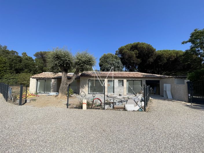 Image No.5-Maison de 2 chambres à vendre à Grimaud