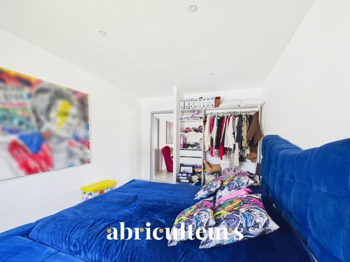 Image No.19-4 Bed House for sale