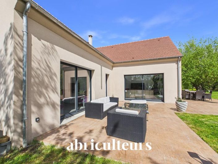 Image No.4-4 Bed House for sale