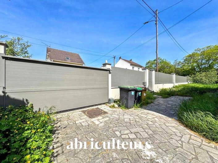 Image No.28-3 Bed House for sale