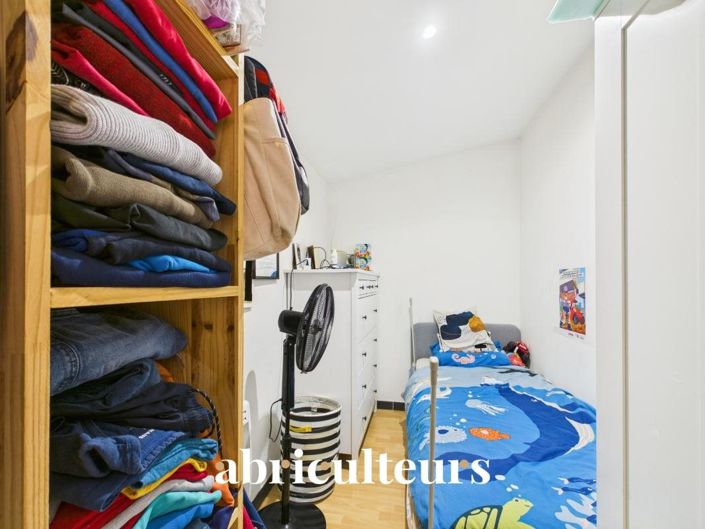 Image No.24-6 Bed House for sale
