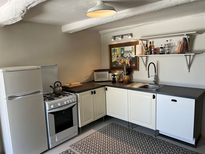 Image No.11-3 Bed House for sale