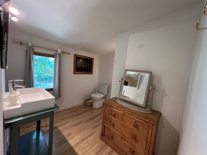 Image No.14-3 Bed House for sale