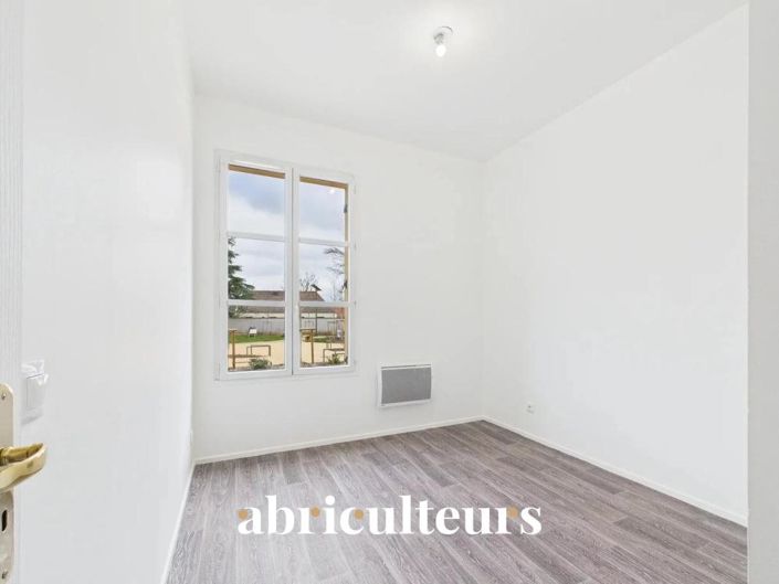 Image No.12-2 Bed Apartment for sale