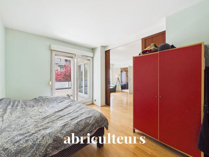 Image No.10-3 Bed Apartment for sale