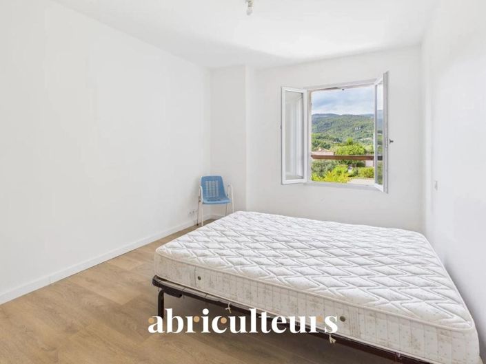 Image No.15-3 Bed Apartment for sale