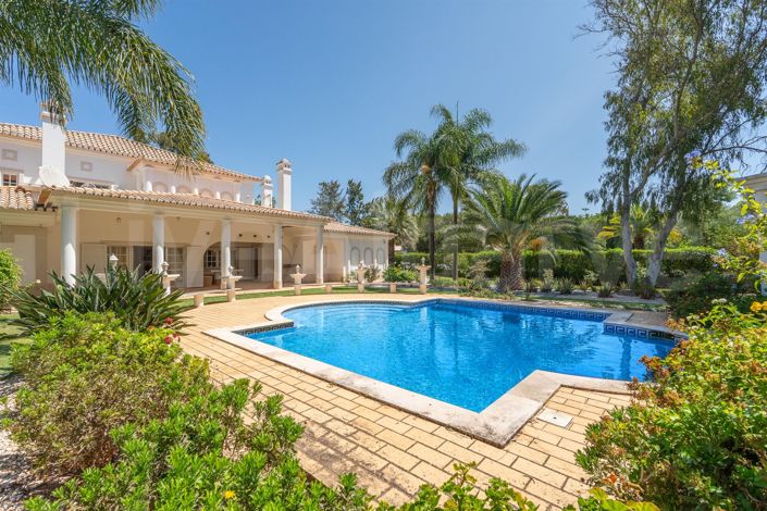 Image No.17-6 Bed House for sale