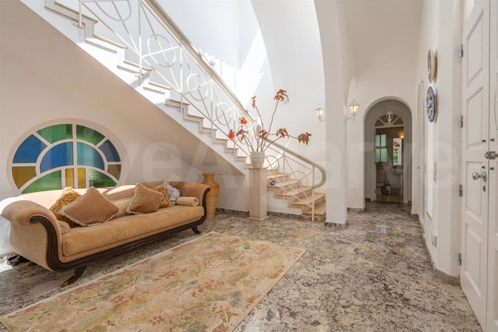 Image No.34-6 Bed House for sale