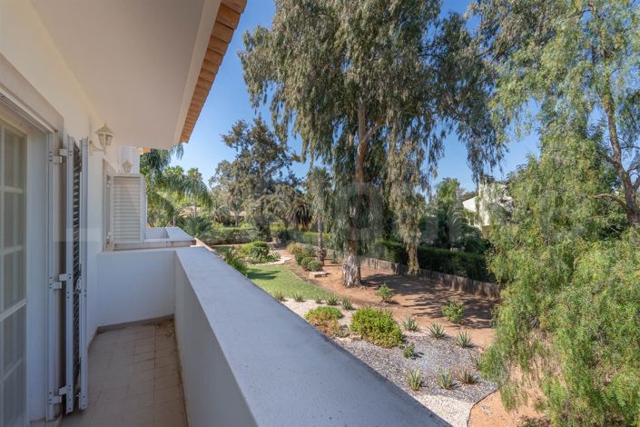 Image No.43-6 Bed House for sale