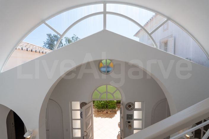 Image No.50-6 Bed House for sale