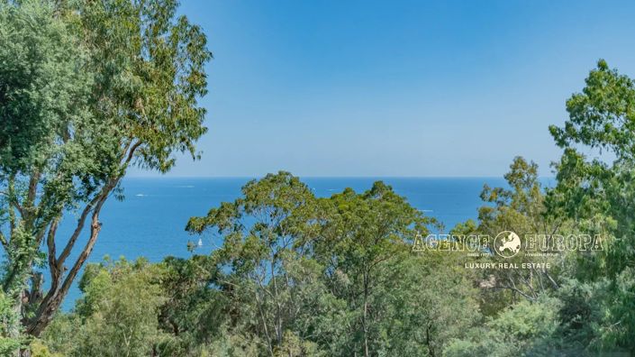 Image No.24-5 Bed House for sale